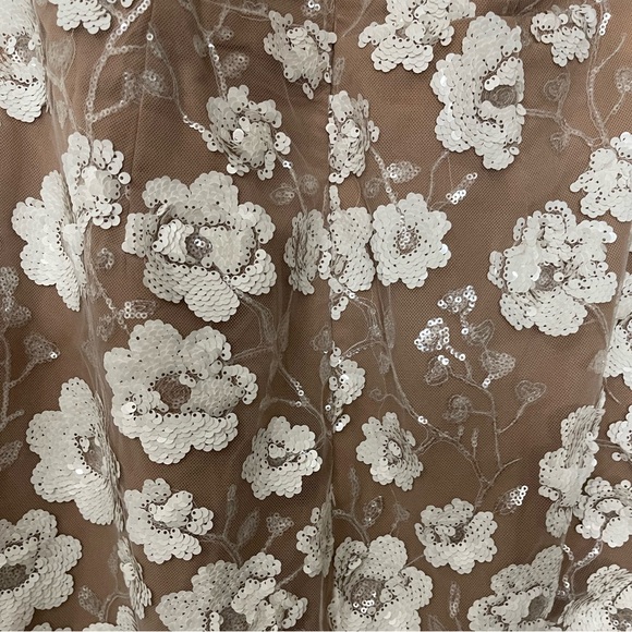 Elliatt Elodie Floral Appliqué Mini Dress - Picture 9 of 10